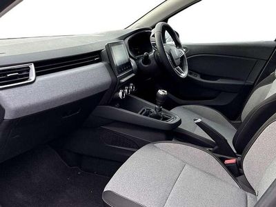 Used Renault Clio V Evolution 90 HP (66 kW) 2024 Ceramic grey  Hatchback