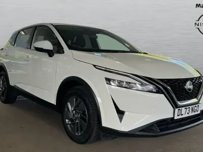 Used Nissan Qashqai Acenta Premium 158 HP (116 kW) 2023 White SUV