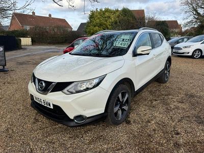 Used Nissan Qashqai N-Connecta 110 HP (80 kW) 2016 White SUV