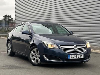 Used Vauxhall Insignia 140 HP (102 kW) 2014 Blue Sedan