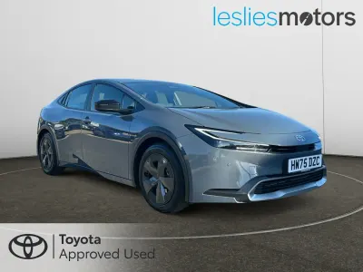 Usado Toyota Prius Design 220 HP (161 kW) 2025 Cinzento Citadino