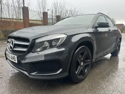 Käytetty Mercedes GLA220 AMG line 2016 Musta Katumaasturi
