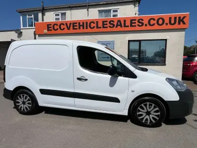 Used Peugeot Partner 2017 White