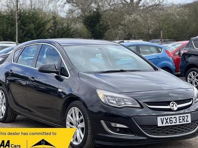 Used Vauxhall Astra SRi 115 HP (84 kW) 2013 Black Hatchback