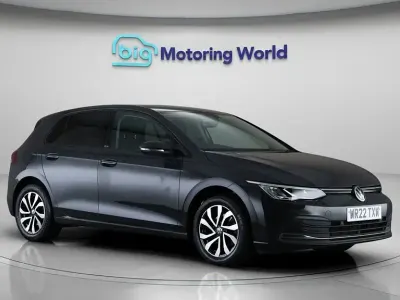 Używany VW Golf VIII Active 130 KM (95 kW) 2022 Szary Hatchback
