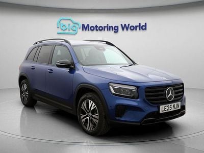 Używany Mercedes GLB200 Executive 163 KM (119 kW) 2025 Niebieski SUV