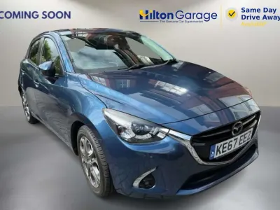 Usado Mazda 2 Inclusive 2017 Azul Utilitario