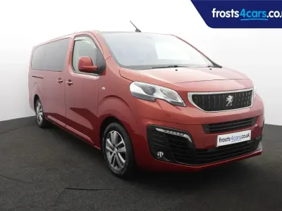 Używany Peugeot Traveller Allure 2020 Czerwony Minivan