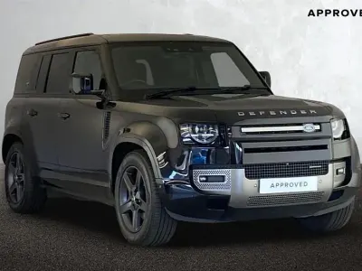 Usado Land Rover Defender SE Dynamic 250 HP (183 kW) 2021 Preto SUV