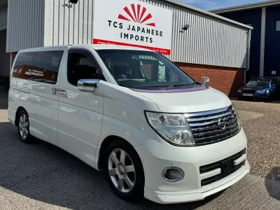 Used Nissan Elgrand 2007 White MPV