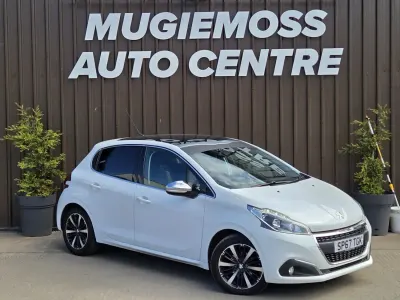 Usado Peugeot 208 Allure Premium 2017 Blanco Utilitario