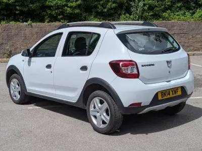 Used Dacia Sandero Ambiance 90 HP (66 kW) 2014 White Hatchback