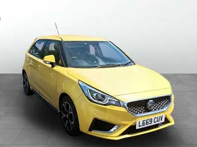 Used MG MG3 Exclusive 106 HP (77 kW) 2020 Yellow Hatchback