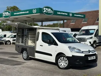 Used Citroën Berlingo 90 HP (66 kW) 2015 White MPV