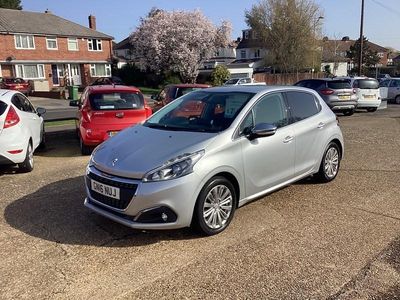 Used Peugeot 208 Allure 110 HP (80 kW) 2016 Silver Hatchback