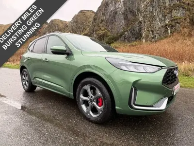 Novo Ford Kuga ST-Line 180 HP (132 kW) 2025 Verde SUV