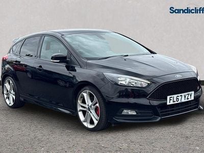 Used Ford Focus ST 250 HP (183 kW) 2017 Black Hatchback