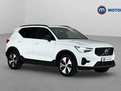 Used Volvo XC40 Plus 211 HP (155 kW) 2023 White SUV