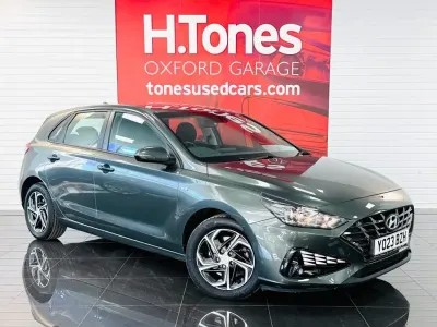 Used Hyundai i30 SE 120 HP (88 kW) 2023 Grey Hatchback