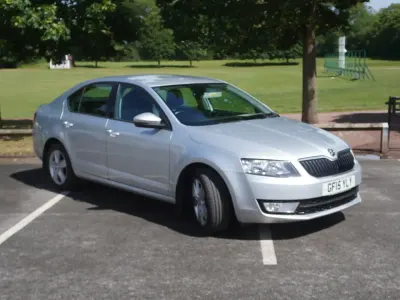 Used Skoda Octavia SE 110 HP (80 kW) 2015 Silver Estate