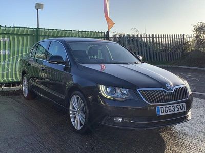 Used Skoda Superb Elegance 170 HP (125 kW) 2013 Black Hatchback