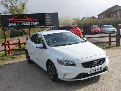 Used Volvo V40 R-Design 115 HP (84 kW) 2014 White Hatchback