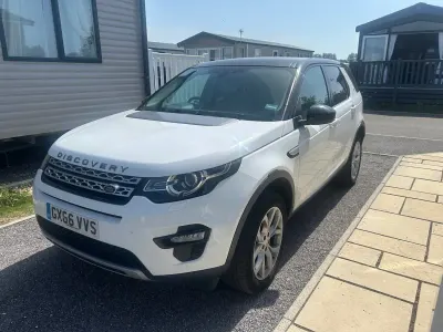 Used Land Rover Discovery 4 HSE 2016 White SUV