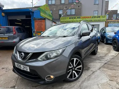 Used Nissan Qashqai Tekna 115 HP (84 kW) 2016 Grey SUV