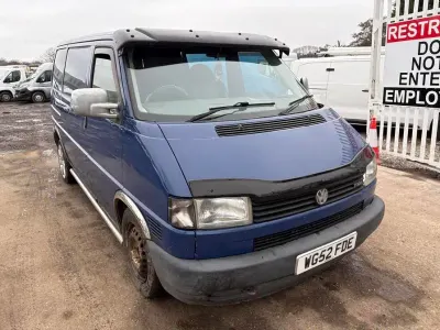 Used VW T4 88 HP (64 kW) 2003 Blue Van
