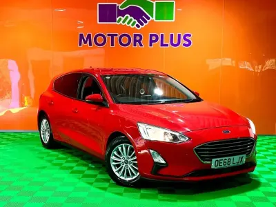 Used Ford Focus Titanium 125 HP (91 kW) 2018 Red Hatchback