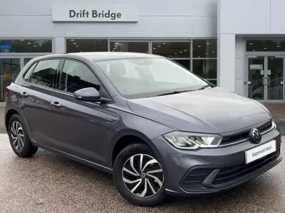 Used VW Polo Life 80 HP (58 kW) 2025 Grey Hatchback