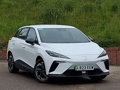 Usado MG MG4 EV SE 149 kW (203 CV) 2023 Blanco Utilitario