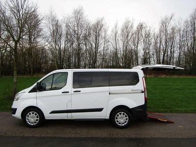 Used Ford Tourneo Zetec 105 HP (77 kW) 2017 White MPV