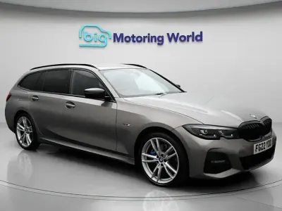 Begagnad BMW 330e M Sport 292 HK (214 kW) 2022 Grå Kombi