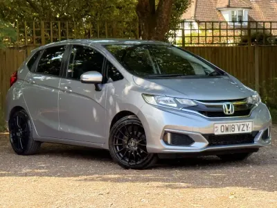 Used Honda Jazz S 102 HP (75 kW) 2018 Silver Hatchback