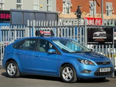 Begagnad Ford Focus Zetec 2009 Blå Halvkombi