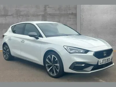 Used Seat Leon FR Sport 272 HP (200 kW) 2024 White Hatchback