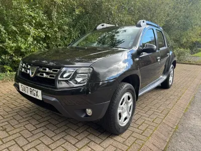 Used Dacia Duster Ambiance 115 HP (84 kW) 2017 Black SUV