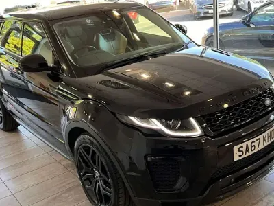 Käytetty Land Rover Range Rover evoque HSE Dynamic 179 HP (131 kW) 2018 Viistoperä