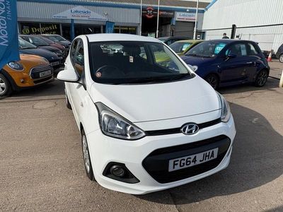 Used Hyundai i10 SE 66 HP (48 kW) 2014 White Hatchback