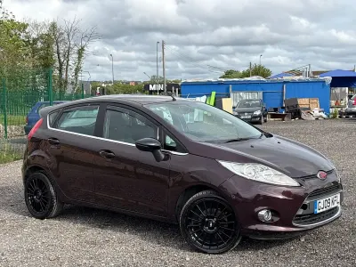 Used Ford Fiesta Zetec 96 HP (70 kW) 2009 Red Hatchback