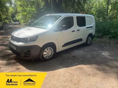 Used Peugeot Partner 2021 White MPV
