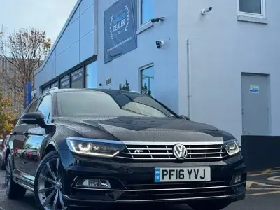 Used VW Passat R-line 241 HP (177 kW) 2016 Black Estate