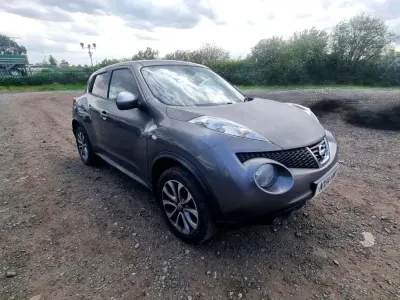 Begagnad Nissan Juke Tekna 110 HK (80 kW) 2014 Grå SUV