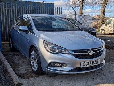 Used Vauxhall Astra Elite 150 HP (110 kW) 2017 Silver Hatchback