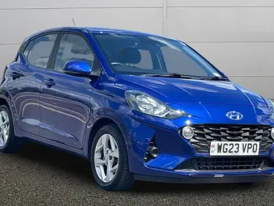 Used Hyundai i10 SE 67 HP (49 kW) 2023 Blue Hatchback