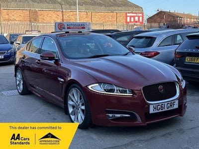 Begagnad Jaguar XF Portfolio 2011 Röd Sedan