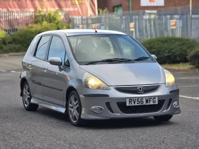 Used Honda Jazz Sport 83 HP (61 kW) 2006 Silver Hatchback