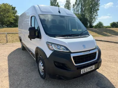 Used Peugeot Boxer Premium 140 HP (102 kW) 2023 White Van