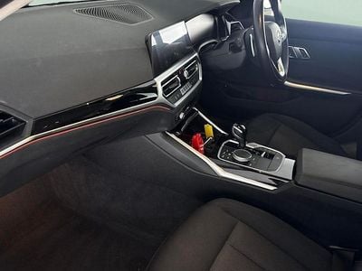 BMW 330e